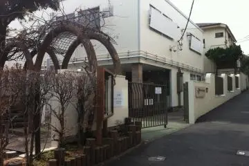 The entrance to the building; tucked away in an unpretentious neighborhood near Minami-Shinjuku station