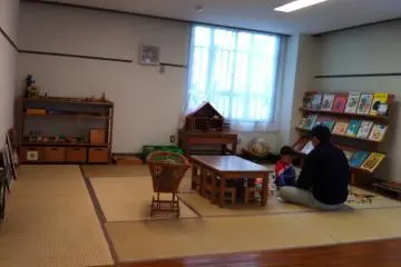 Tatami playroom in the 'salon' on the ground floor