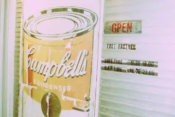 The door to the cafe!