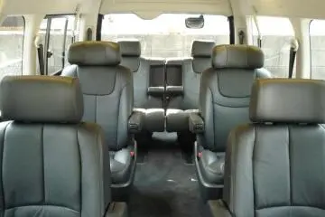 Kohno Taxi interior