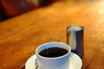 Cafe Bibliotec의 멋진 커피