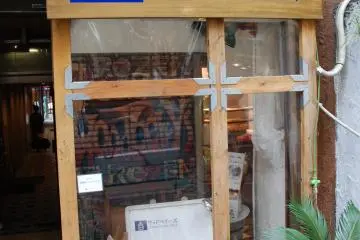 Gallery image