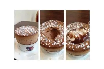 <p>วิธีการกินซูเฟล่ 1.ห้ามใจตัวเองไม่ให้ตักซูเฟล่ขึ้นมากิน 2.เจาะรูเล็กๆ ตรงกลางซูเฟล่ 3.ราดซอสที่มีให้ลงไปตรงรูที่เราเจาะไว้&nbsp;4.ลงมือได้เลยค่ะ!&nbsp;</p>