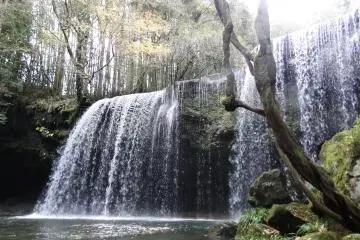 Nabegataki Waterfall