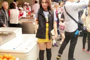 <p>ภายในตลาดมีตลาดผัก ผลไม้ด้วยค่ะ</p>