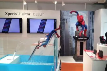<p>Yet another picture of Spiderman on the Xperia brand floor.</p>