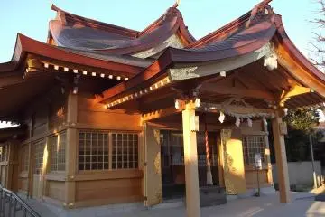 <p>One of the temple buildings, of pleasingly simple design</p>