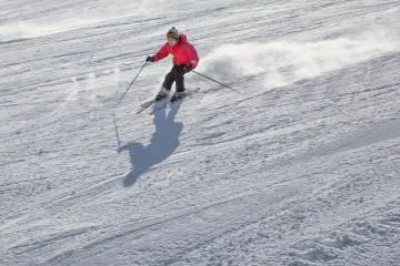 The resort caters for all types of skiers: from beginners to advanced.
