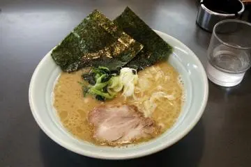 <p>Close-up of the delicious ramen. Each Sendai-ko store uses the same base for their ramen but change the amount of ingredients slightly. This results in a familiar, yet unique flavor to each restaurant.</p>