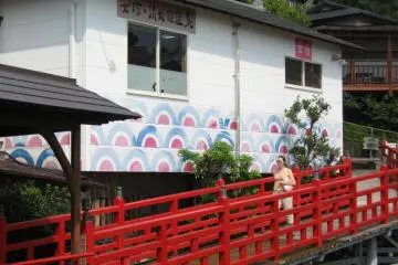 The decor of the park has a retro feeling to it.