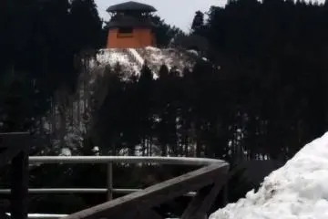 <p>Guests may go to the top of this mountain observation tower. Unfortunately, it is closed during the winter season.</p>