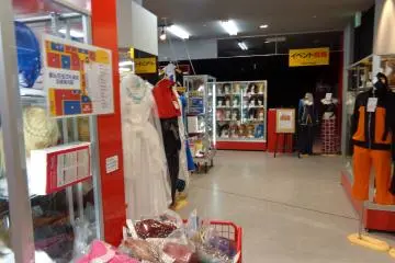 <p>ชุดคอสเพลย์มากมาย</p>