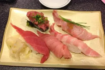 <p>อีกหนึ่งเมนูซูชิ</p>