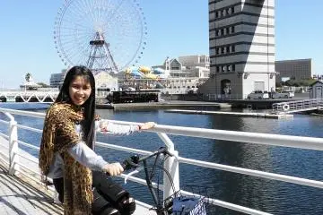 <p>ปั่นจักรยานรอบเมือง สามารถเก็บภาพได้ทุกมุมมอง</p>