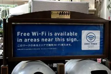 <p>16. &nbsp;If you are lost, try GPS using the free Wifi</p>
