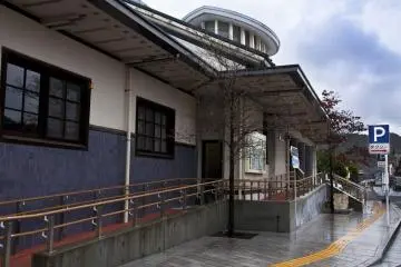 Arita station's impressive architecture