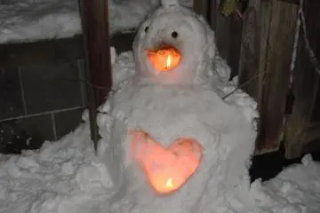 <p>Another Kamakura snowman.</p>