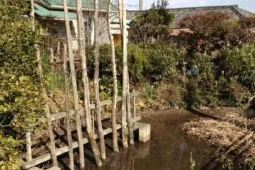 Pond of Blood, where Yoshitomo's head was washed...