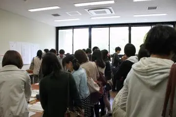 <p>คนให้ความสนใจเยอะทีเดียว</p>