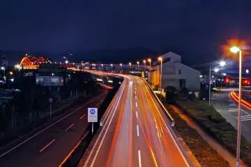 <p>ภาพถ่ายของสะพานโกเบในระยะไกล ถ่ายจากบริเวณเกาะพอร์ท</p>