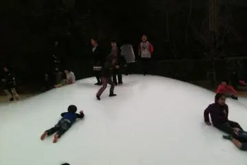 Outdoor bouncy hill