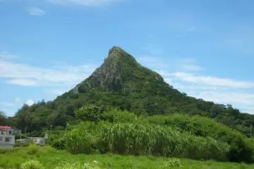 <p>เขามาใกล้อีกนิด</p>