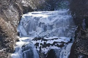 Ice Falls / Hyobaku 