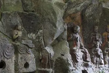Usuki Stone Buddhas