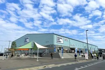 Yokosuka Port Market